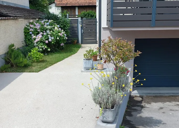 Rosemary & Free Parking Liubliana