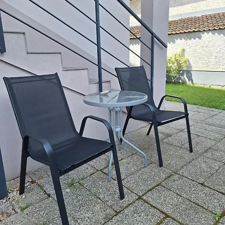 Rosemary & Free Parking *