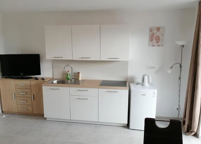 Rosemary & Free Parking Laibach