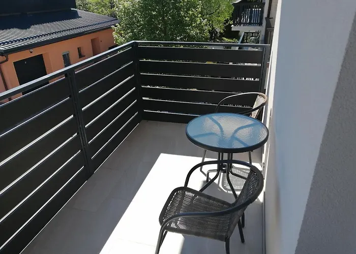 Rosemary & Free Parking *